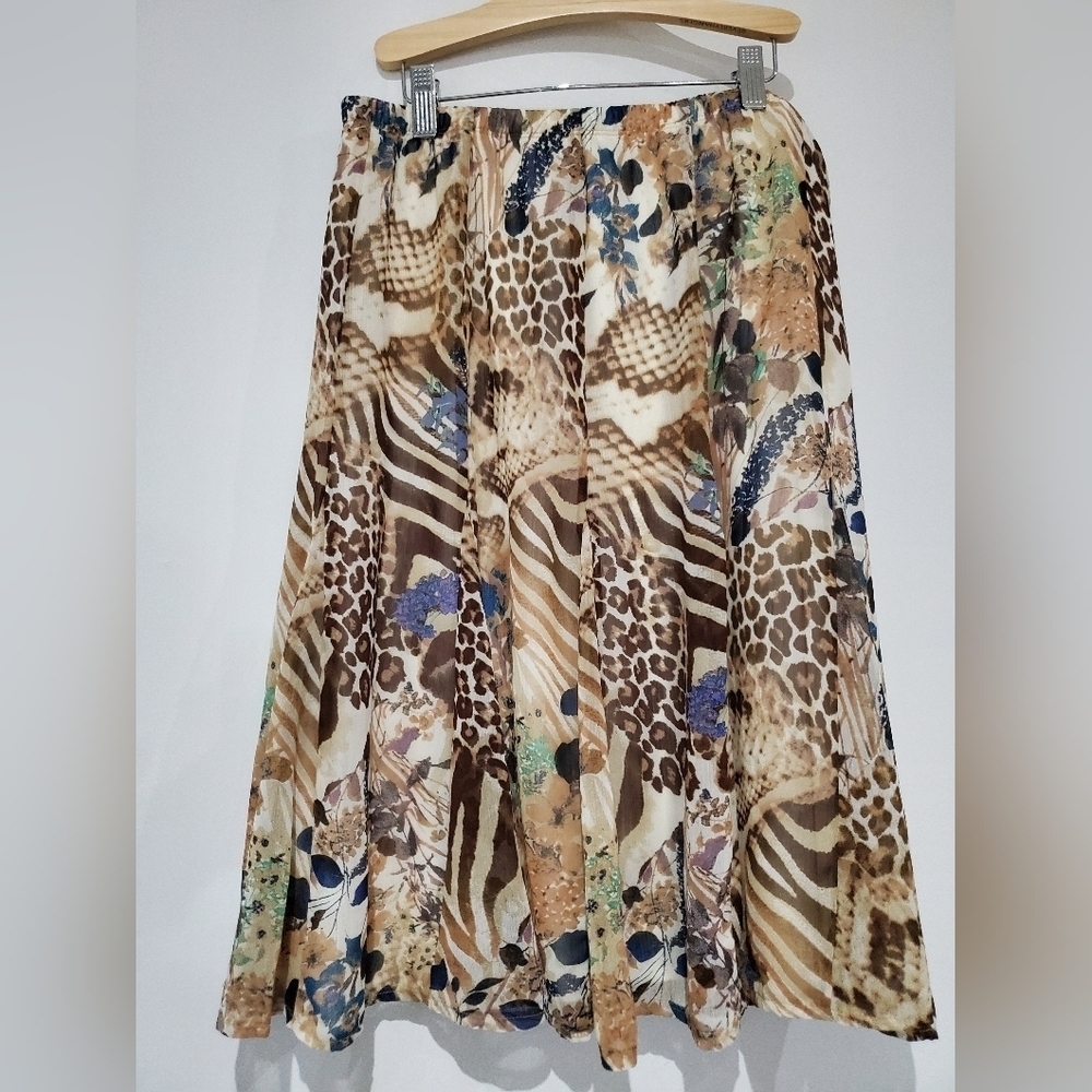 88th & Madison Flowy Chiffon animal/floral print midi skirt elastic waist size M